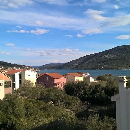 Captain Apartman Vinisce